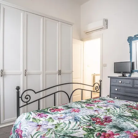 Apartment Casina Di Nonna Faby Viareggio
