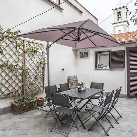 Casina Di Nonna Faby Apartment *
